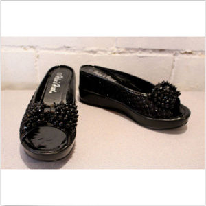 Helen's Heart Swarovski Beaded Bow & Glitter Shoes